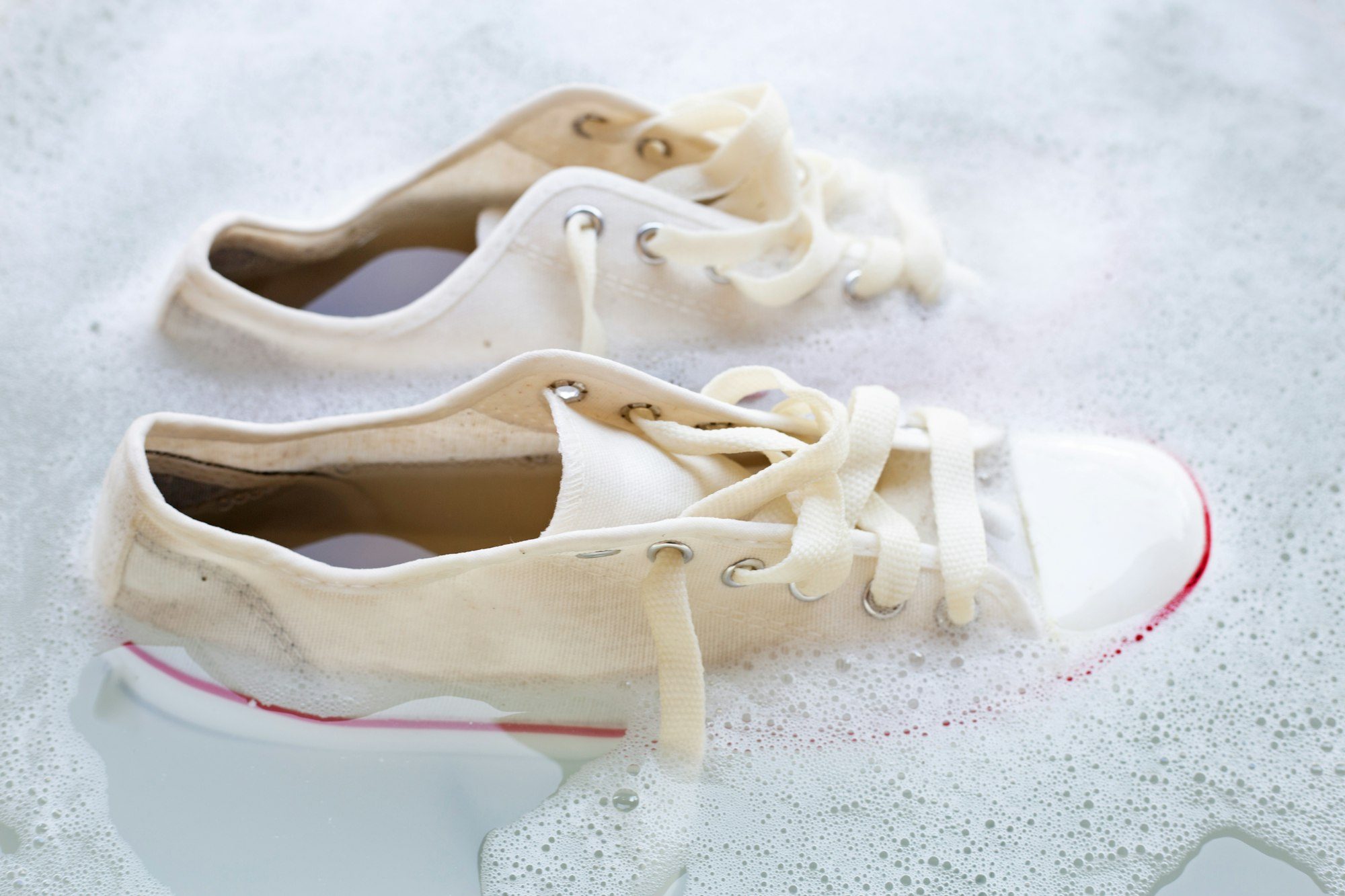 Soak shoes before washing. Cleaning Dirty sneakers